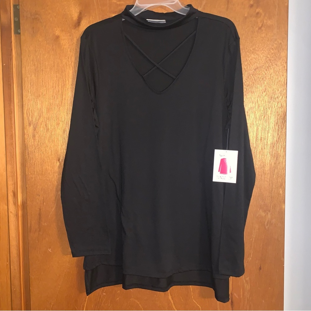 Women’s XL BOBBIE BROOK Black Neck Detail Long Sleeve Tunic Top Poly/Spandex NWT